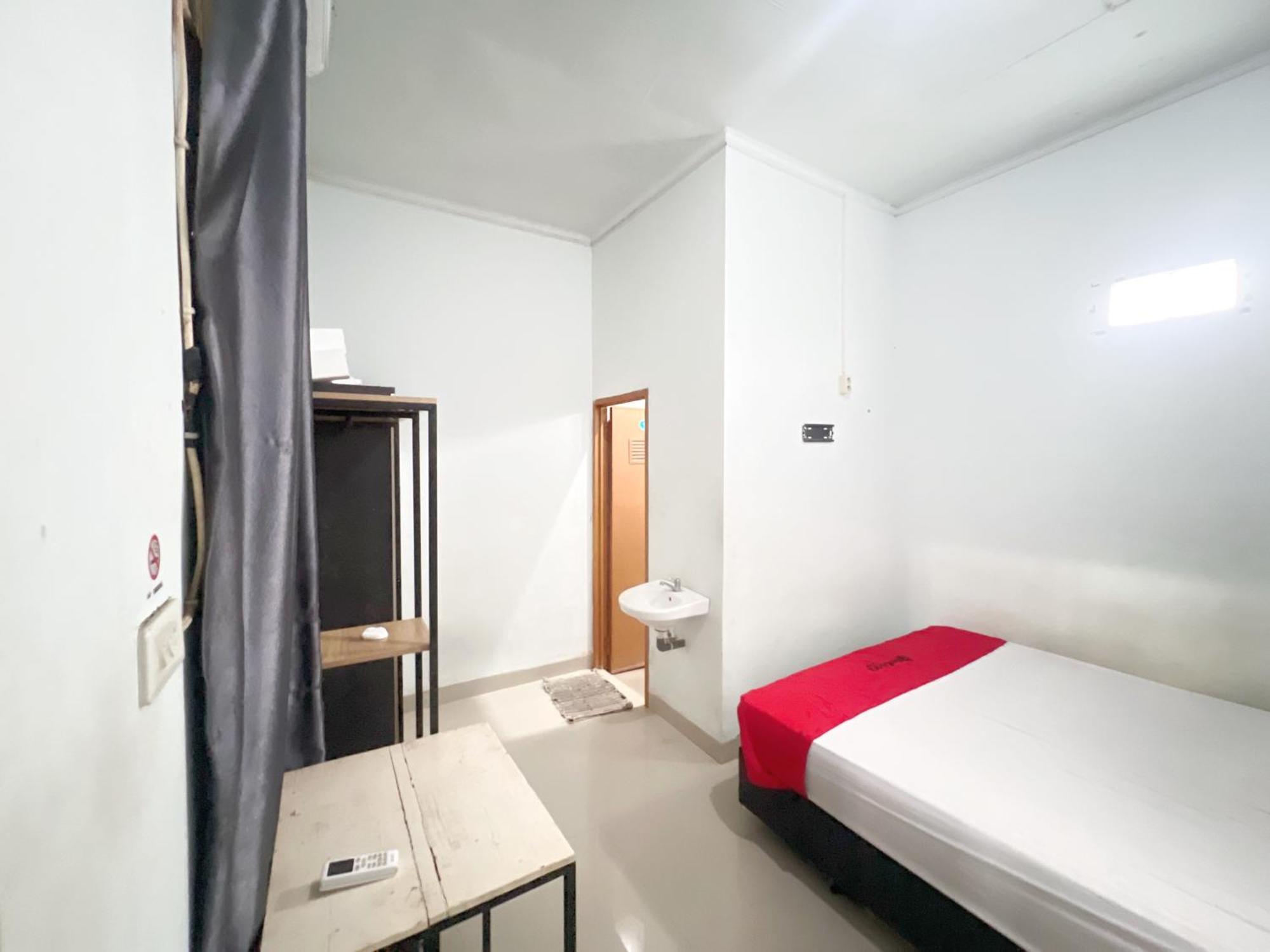 Reddoorz At Kay Residence Waydadi Lampung Bandar Lampung Exteriér fotografie